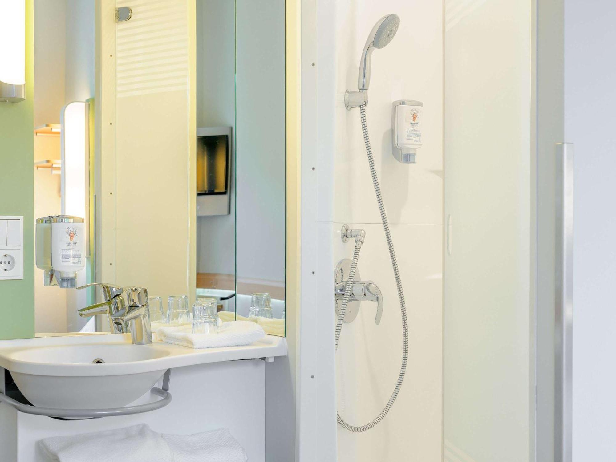 Ibis Budget Frankfurt City Ost Frankfurt am Main Eksteriør bilde